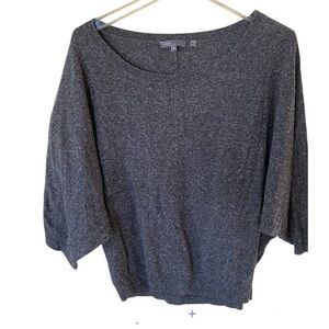 Vince lightweight Gray Batwing Sleeve sweater size M, wool/silk/nylon blend